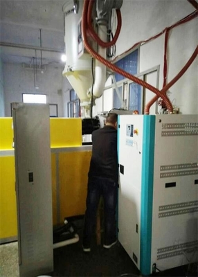Sécheuse déshumidifiante en plastique automatique de 30L/h à température de sortie d'air de 45C Sécheuse à dessèchement avancée