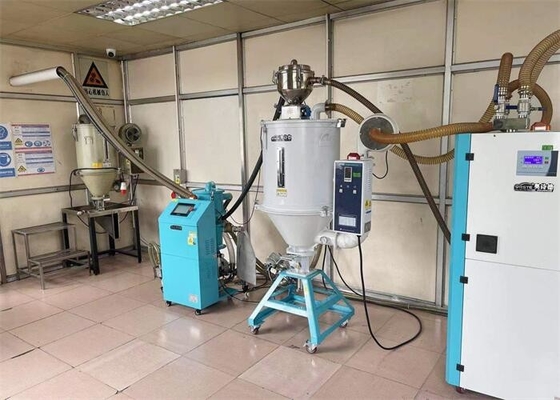 Sécheuse à trémie déshumidifiante en plastique pour la production à grande échelle Séchage Silo Couleur grise