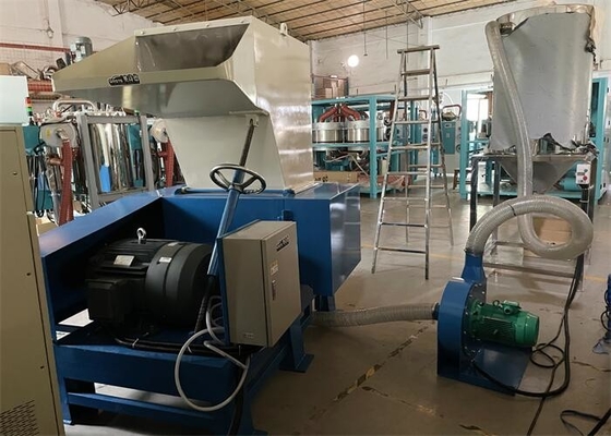 Machine à grande vitesse centrale en plastique de défibreur de granulatoire 50 kg/h heures - 500 kg/h heures de capacité