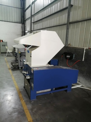 Machine de réutilisation en plastique de granulatoire à grande vitesse en acier de SUS pour la coupure de défauts