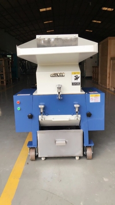 Le plastique 7.5KW déserte la machine à grande vitesse OG-10FS Gray Color de Pulverizer de granulatoire
