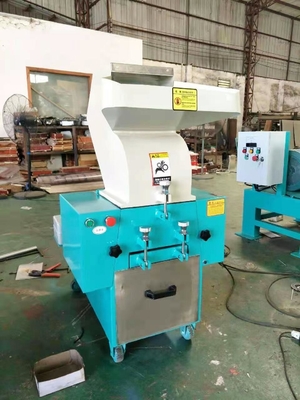 SKD-11 granulatoire en plastique à grande vitesse de défibreur du granulatoire 3.75KW pour la coupe de défaut