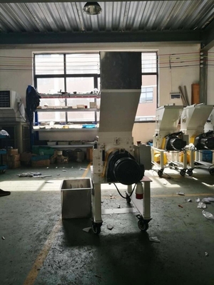 Broyeur à vitesse réduite Crusher Granulator Industrial d'OG-3LS pour des défauts en plastique de psilosis