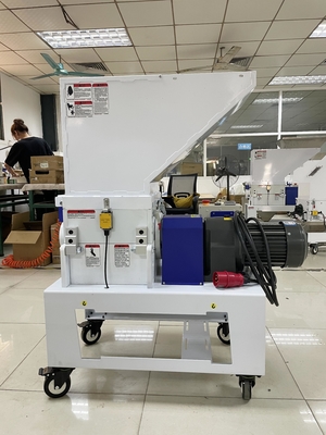 Broyeur en plastique industrielle à vitesse réduite OG-2LS de granulatoire de broyeur pour des défauts de psilosis