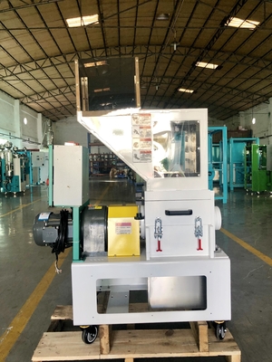Broyeur en plastique industrielle à vitesse réduite OG-2LS de granulatoire de broyeur pour des défauts de psilosis