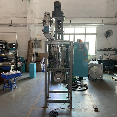 Un équipement plus sec OCR-450 de TPU de crystalliseur en plastique industriel d'ANIMAL FAMILIER a adapté aux besoins du client