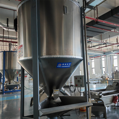 Machine à mélanger du plastique à alimentation manuelle ou automatique pour une production cohérente